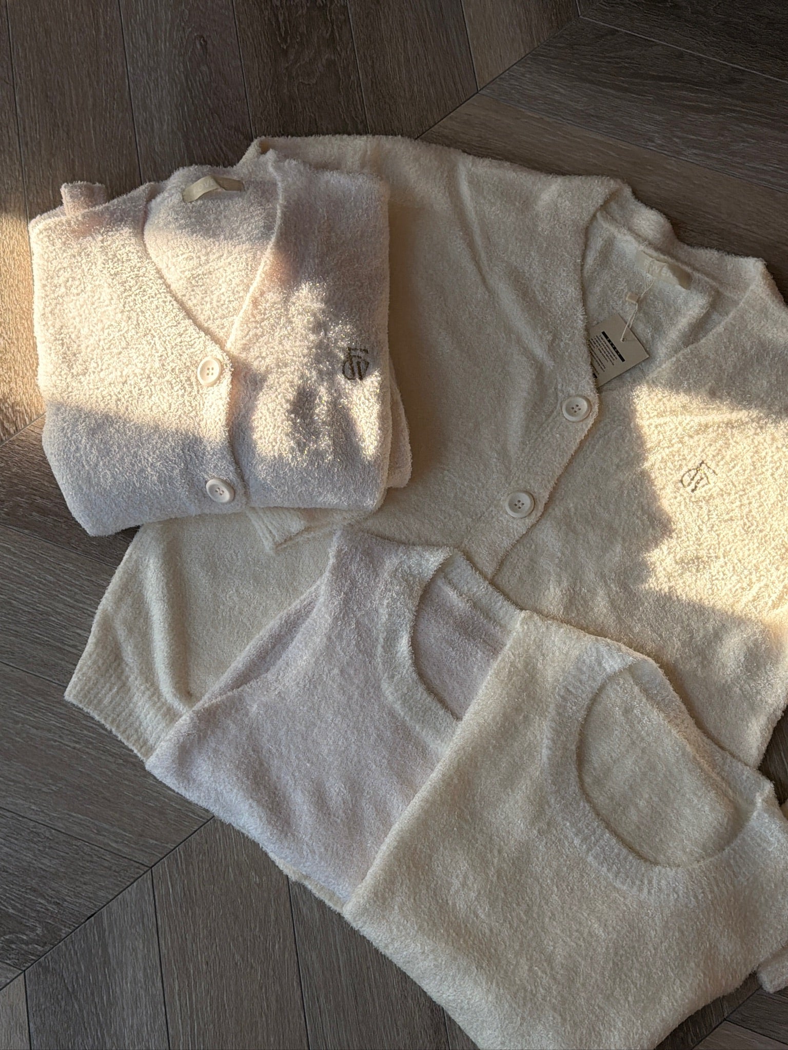 刺繡珊瑚絨睡衣三件組-黃