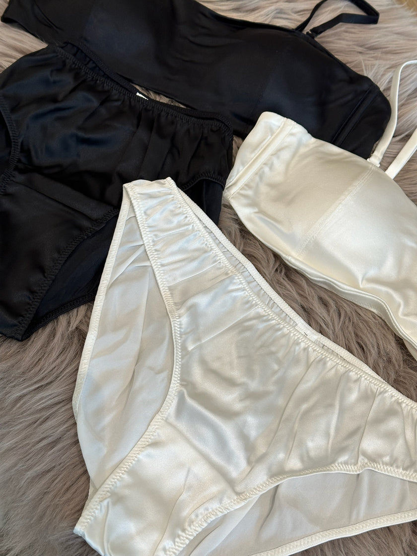 真絲緞面平口內衣組