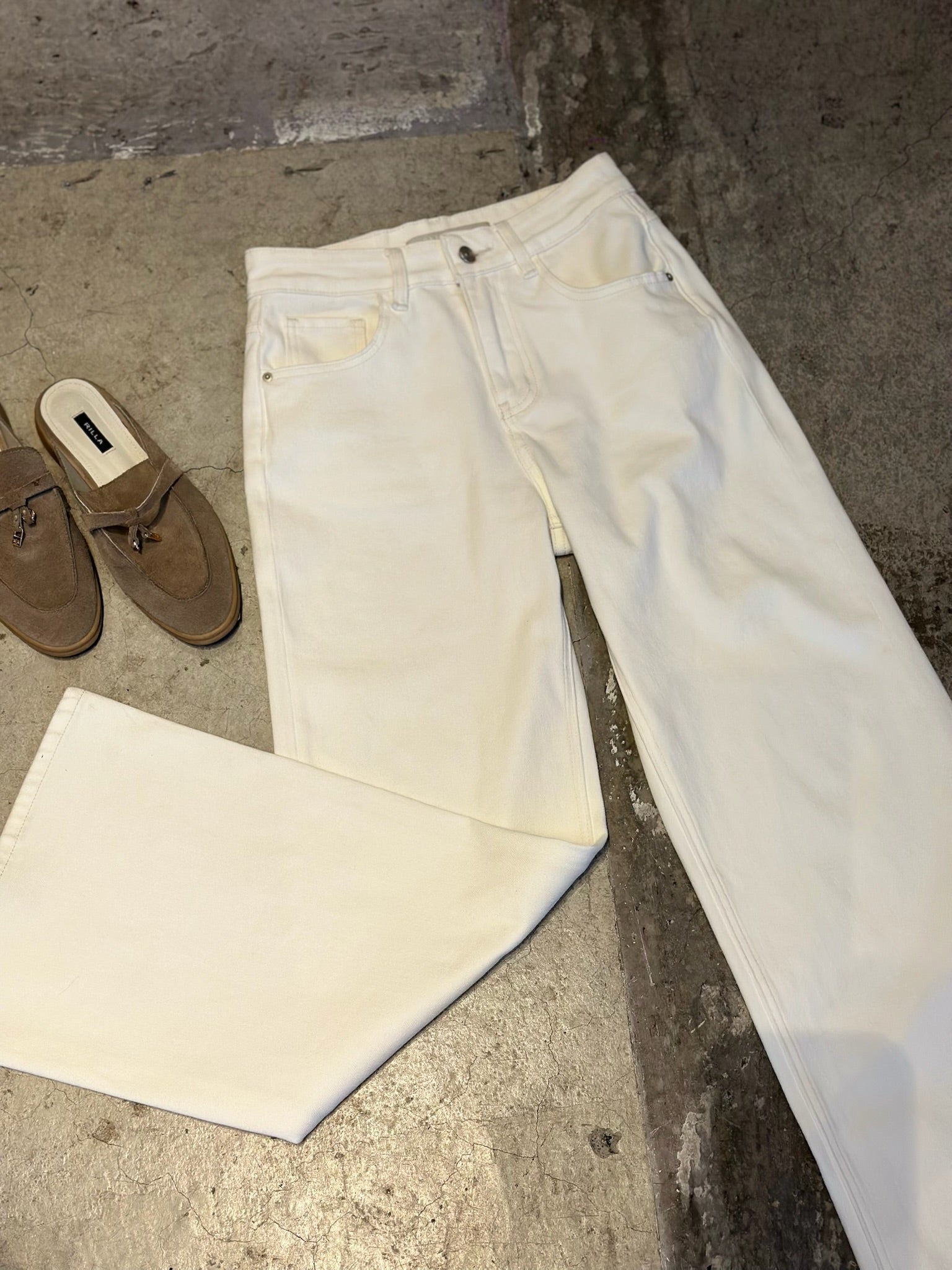 浮雕彈力高腰牛仔褲-白