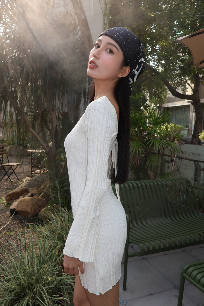 完美針織美背洋裝-杏