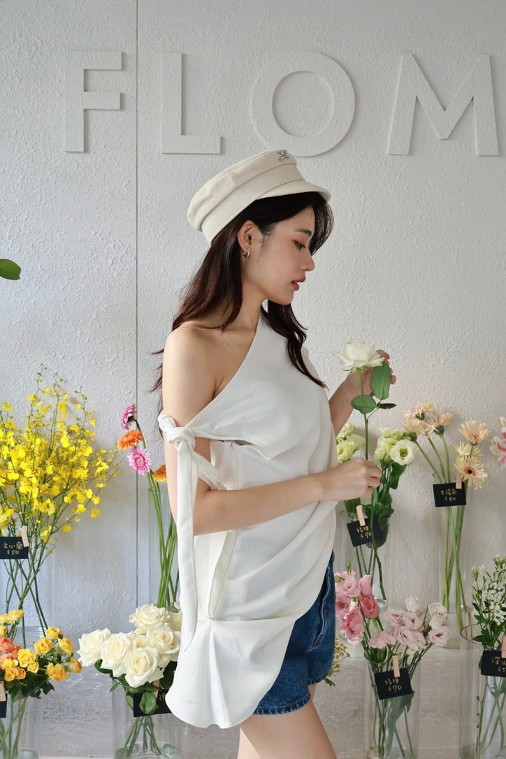 歐膩綁帶露肩上衣-米白