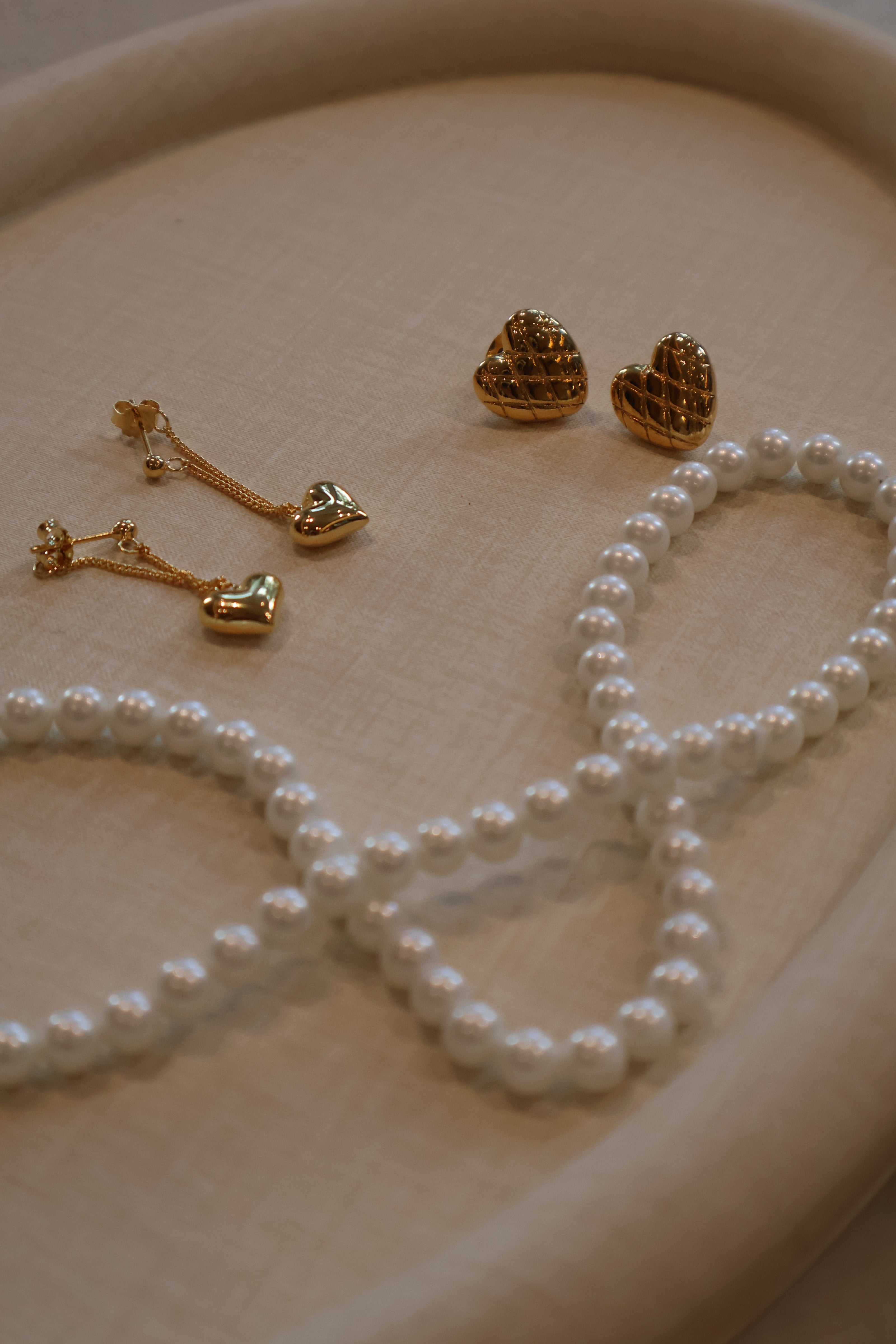 Heart Diamond Pattern Earrings - Gold