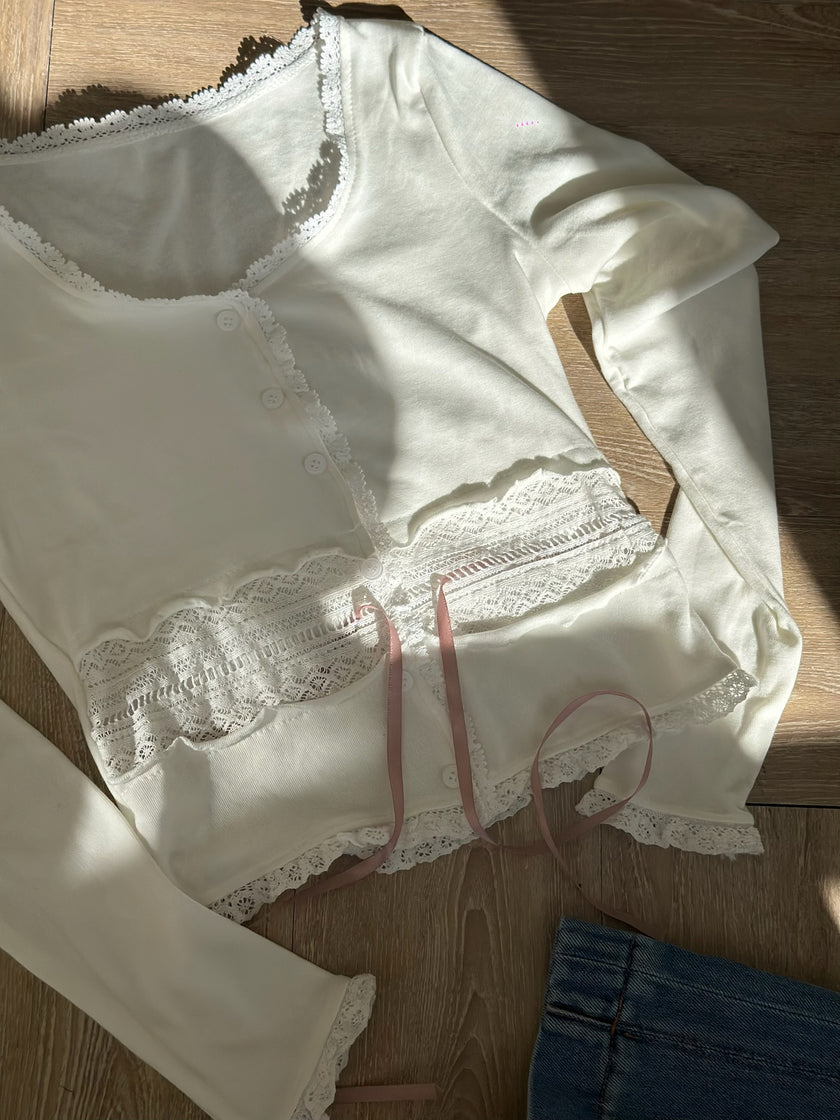 芭蕾風蕾絲緞帶上衣-白