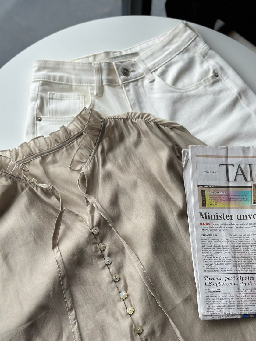 緞光貝殼絲綢襯衫-米白