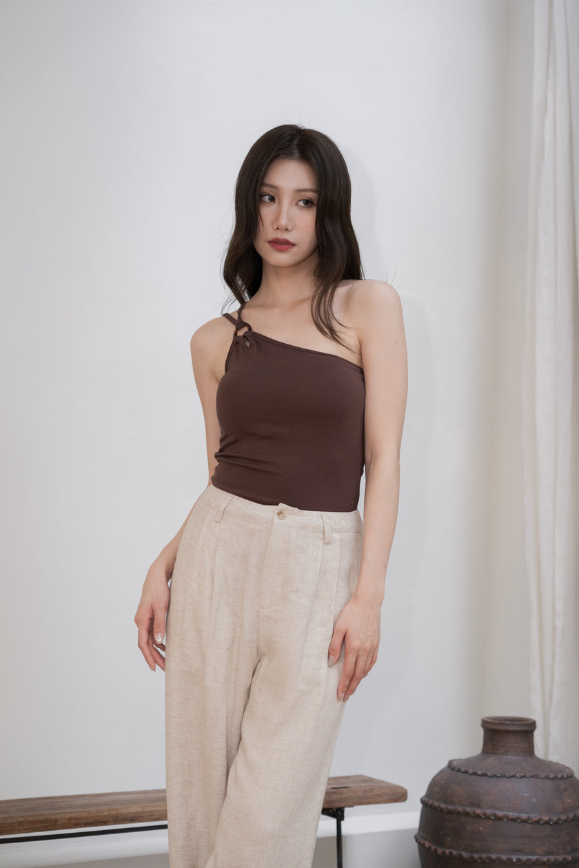 【包色優惠】琥珀斜肩Bra top-咖