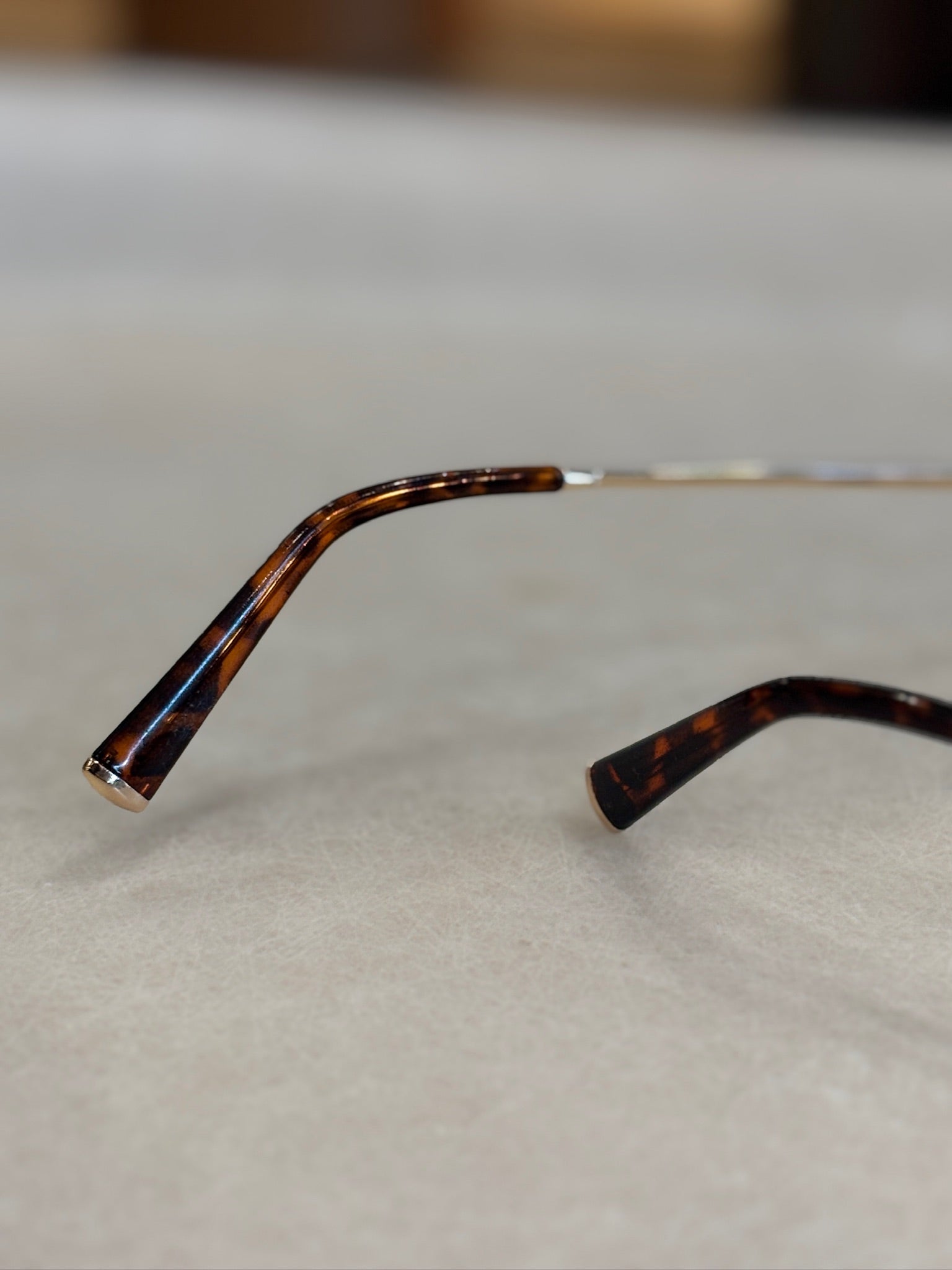 高智感金屬無框眼鏡