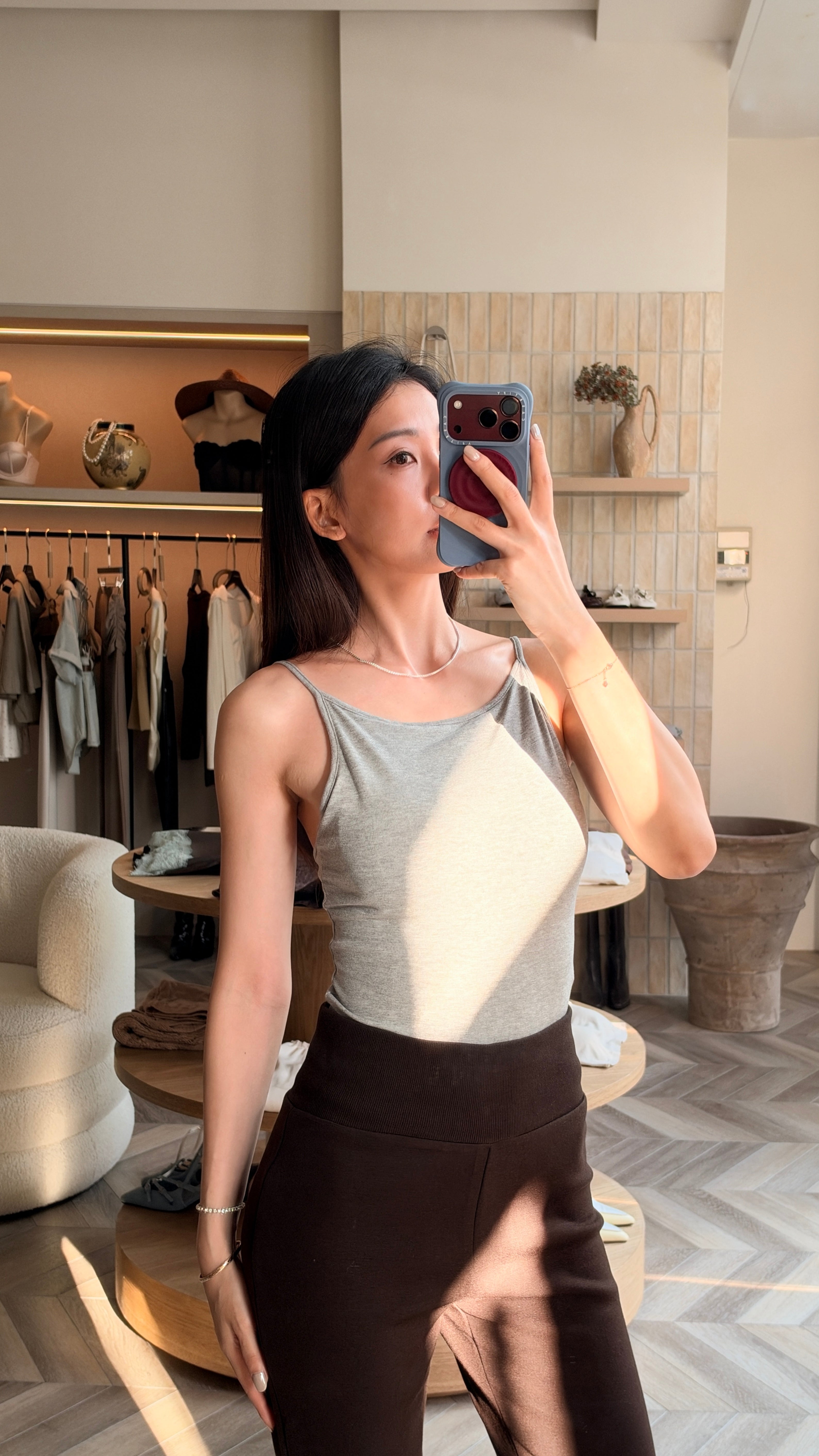 美式漫畫胸細肩bra top-淺灰