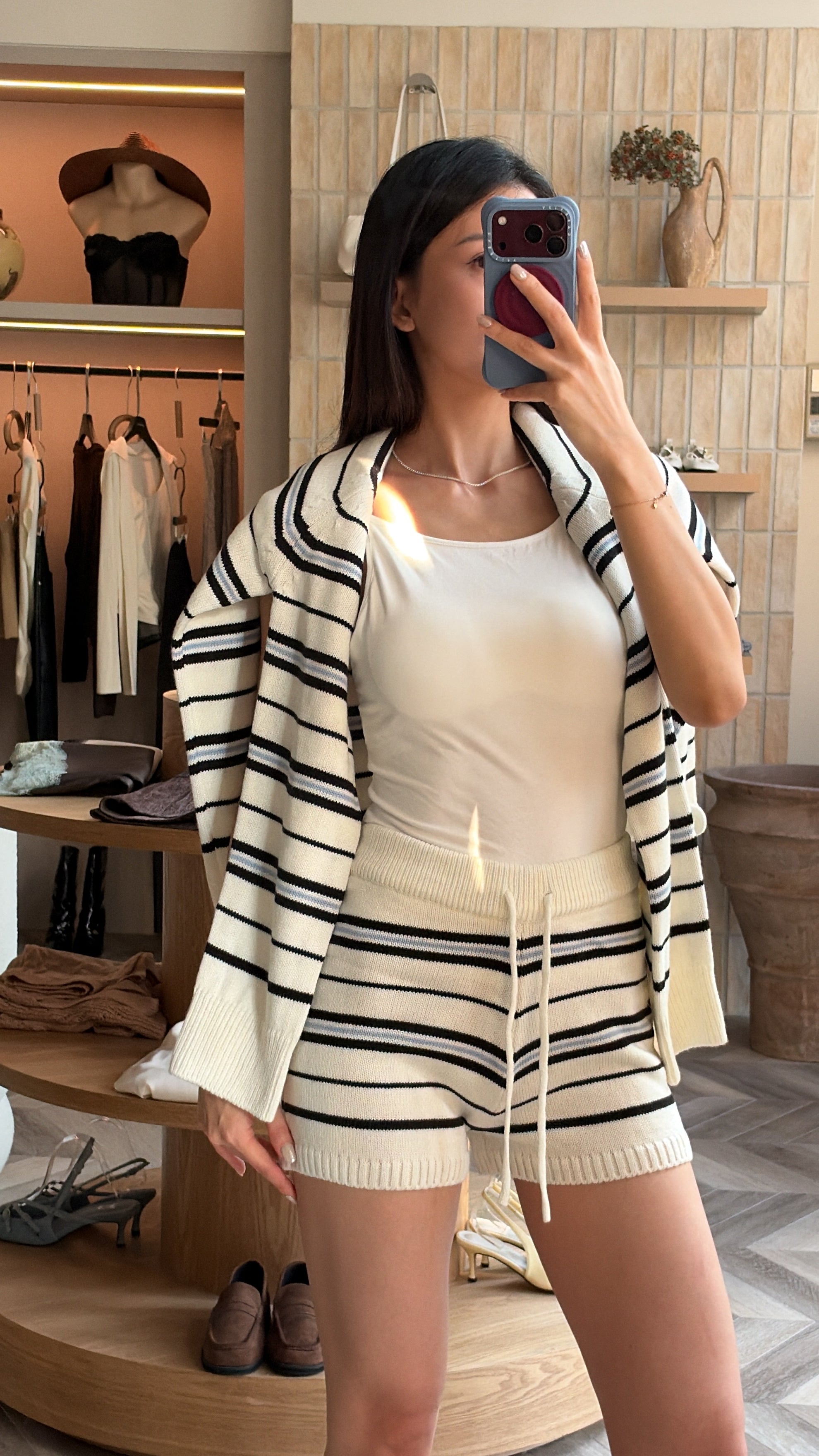 美式漫畫胸細肩bra top-白