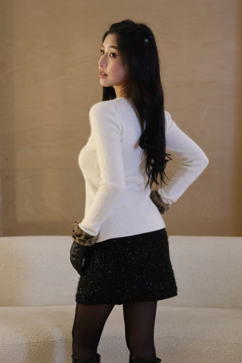 浣熊絨V領排釦上衣-白