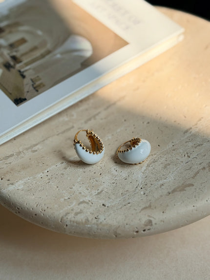 復古琺朗金邊半圓耳環-白