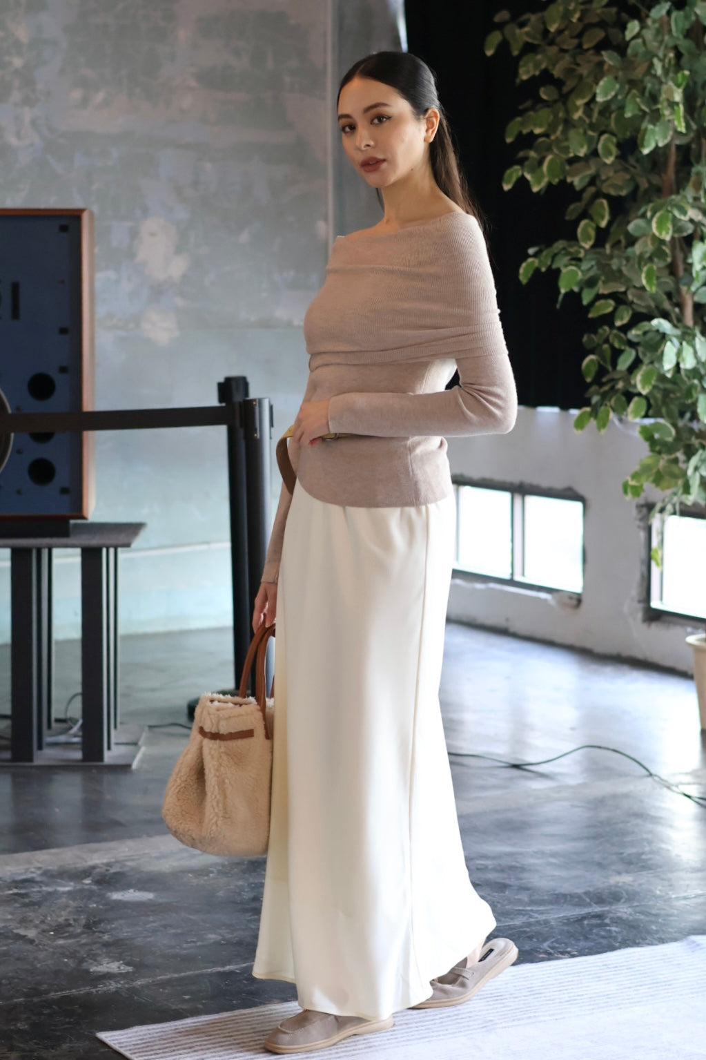 月光鬆緊緞面半裙-米白