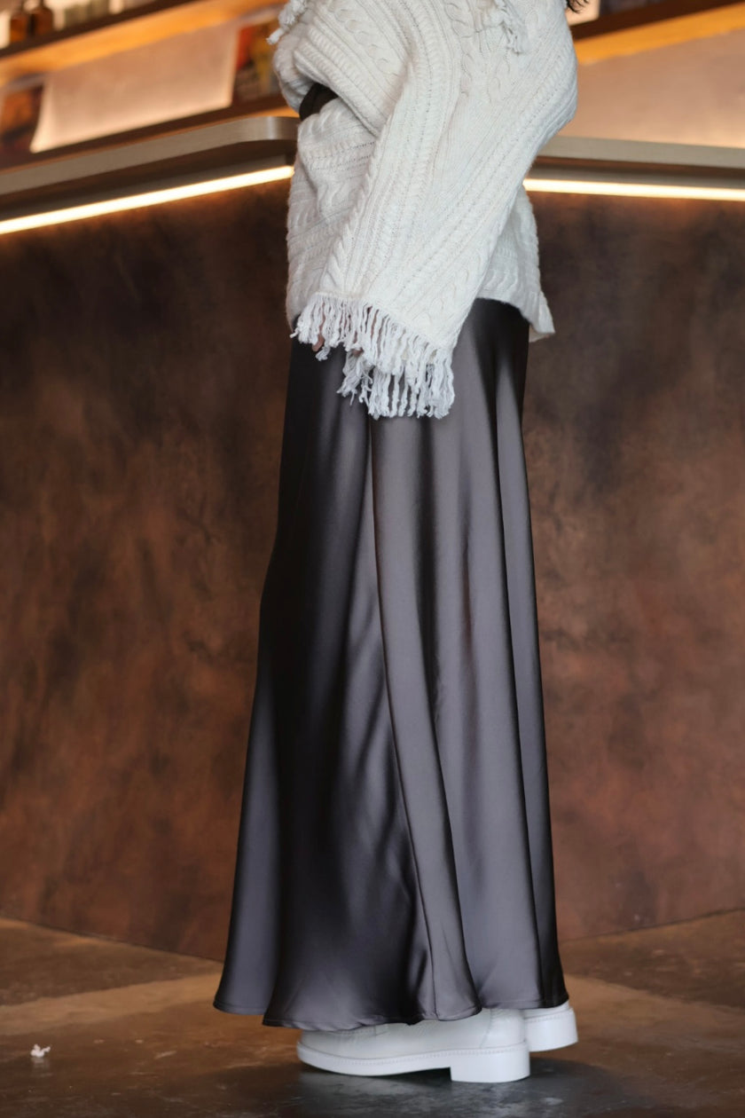 月光鬆緊緞面半裙-咖灰