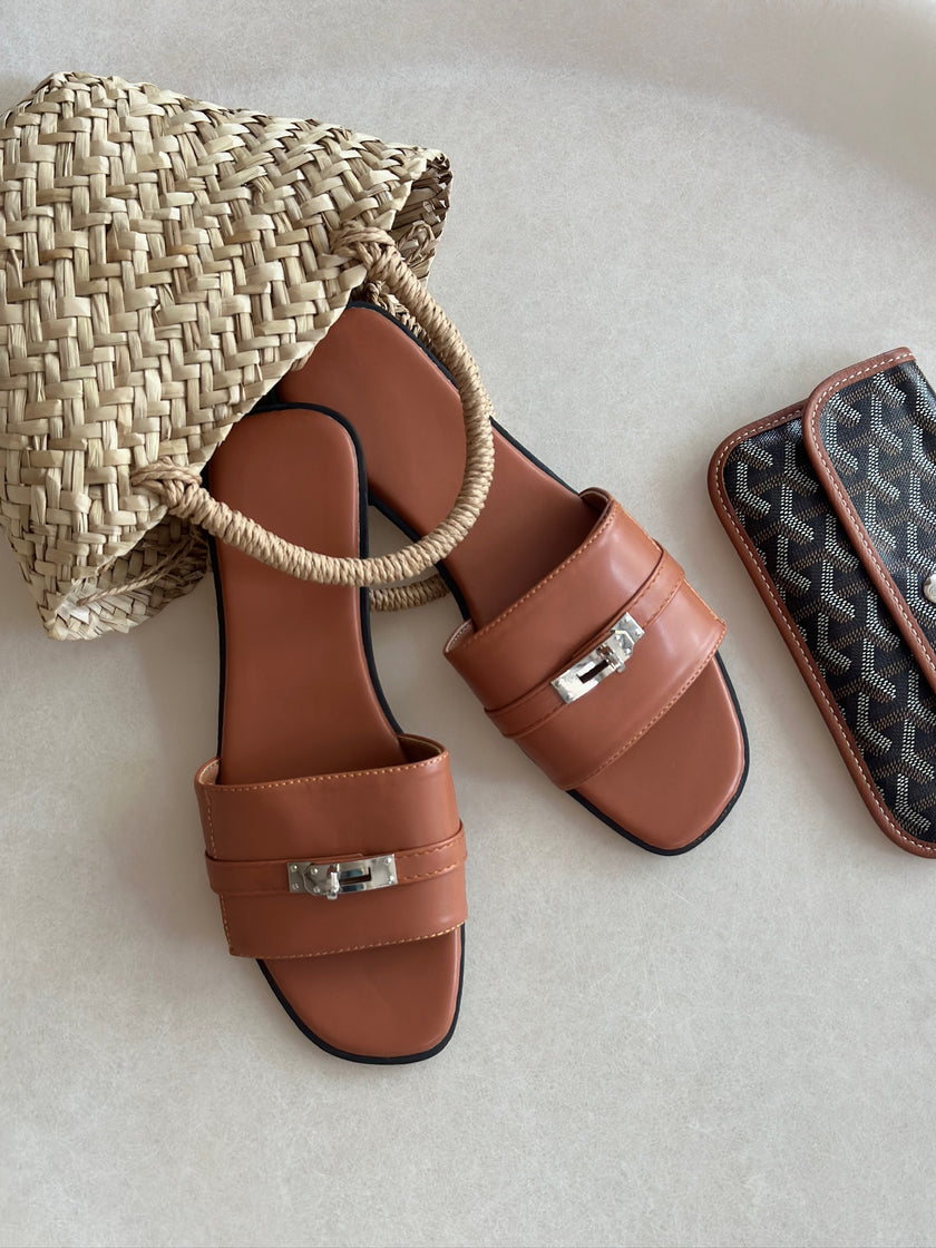 博主鎖頭涼拖鞋-金棕