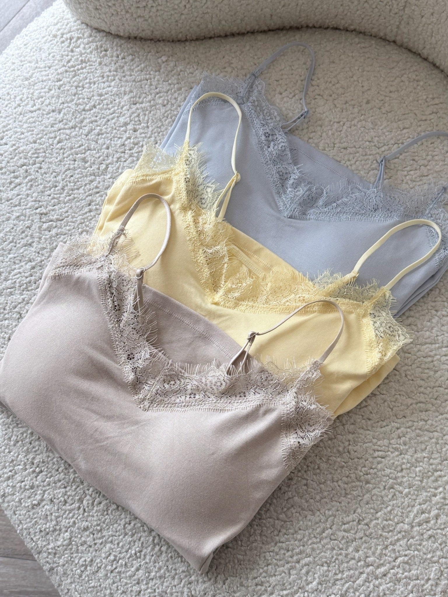 夏季蕾絲細肩bra top-杏