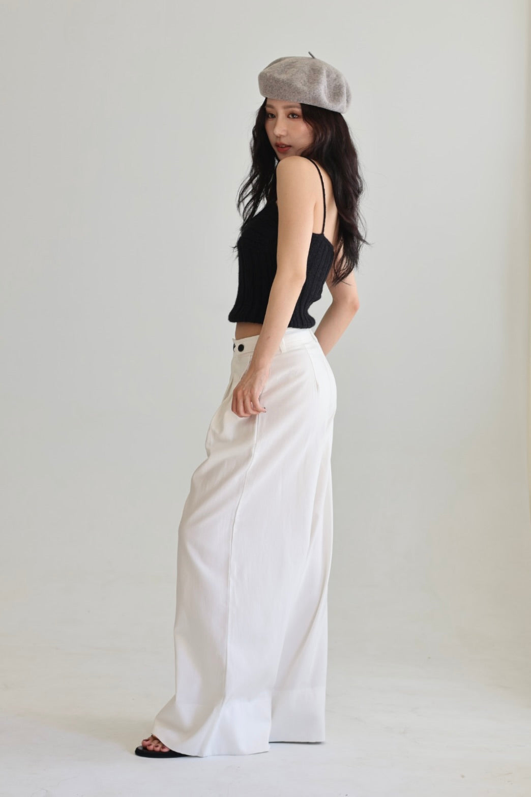 挺版打褶闊腿褲-白