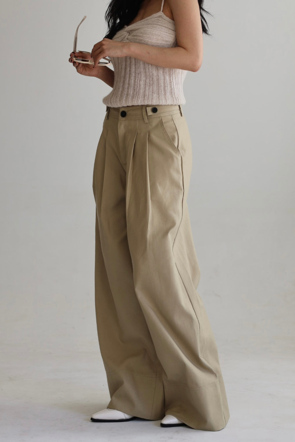 挺版打褶闊腿褲-杏綠