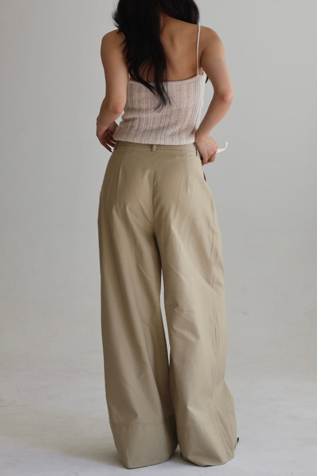 挺版打褶闊腿褲-杏綠