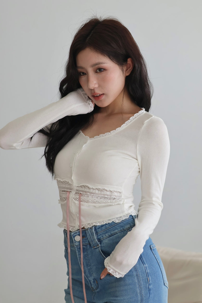 芭蕾風蕾絲緞帶上衣-白