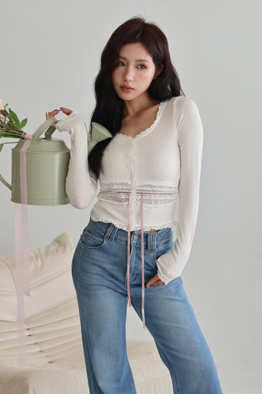 芭蕾風蕾絲緞帶上衣-白