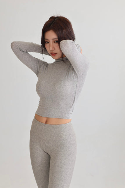 半高領胸墊短版上衣-灰