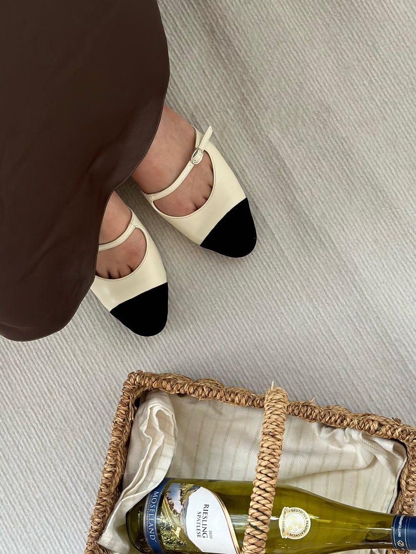 瑪莉珍低跟半拖鞋