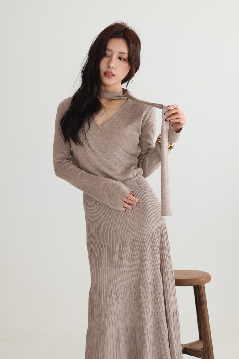 假期飄帶交叉針織上衣-杏灰