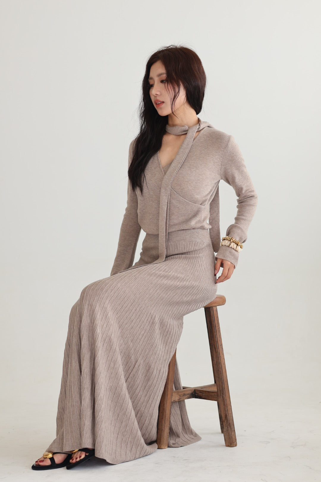 假期飄帶交叉針織上衣-杏灰