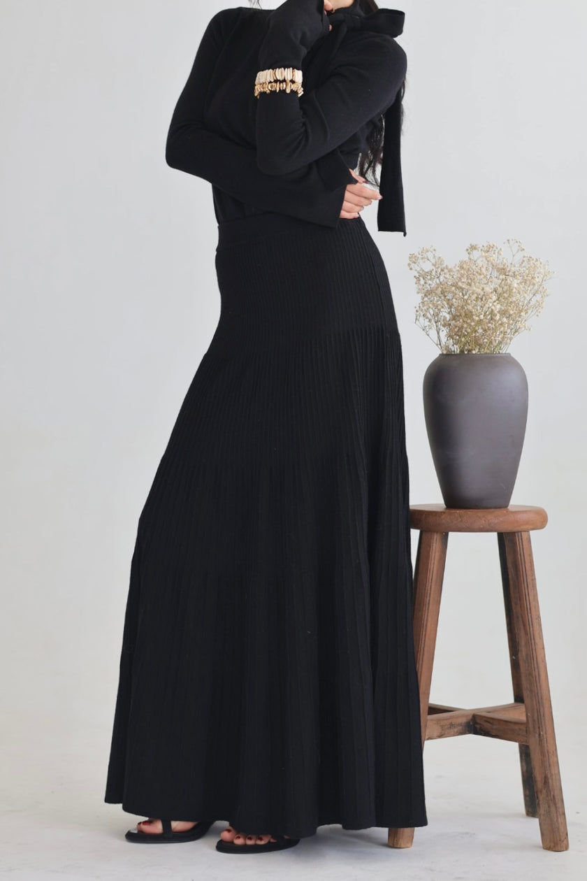 假期肌理壓褶傘裙-黑