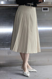 Miu感智性半百褶裙(附皮帶)-卡其
