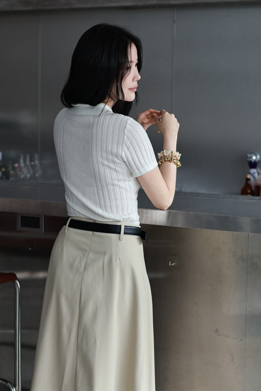 Miu感智性半百褶裙(附皮帶)-卡其