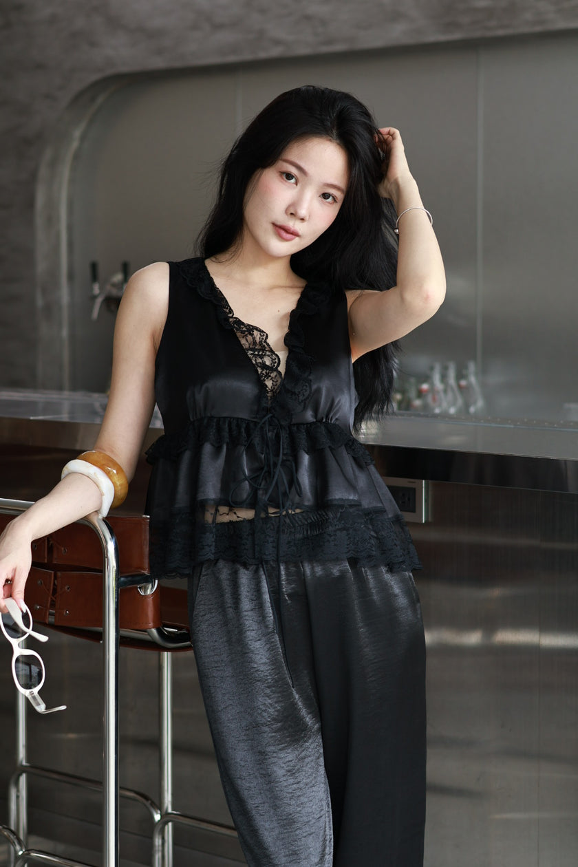 緞光蕾絲綁帶背心-黑