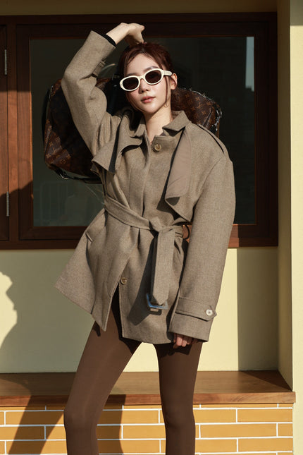 羊呢立體綁帶風衣-杏灰