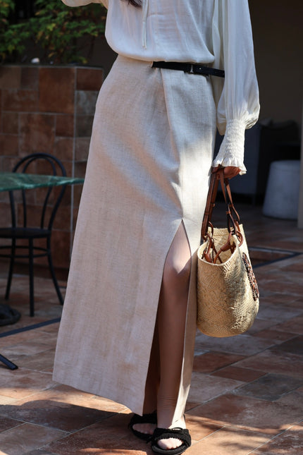 漫步皮帶抓褶開衩半裙-杏