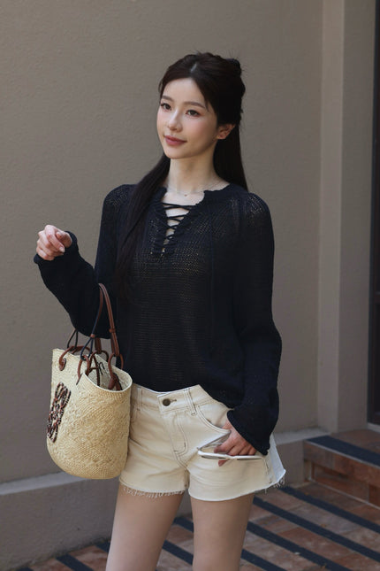 午後綁帶簍空針織衫-黑