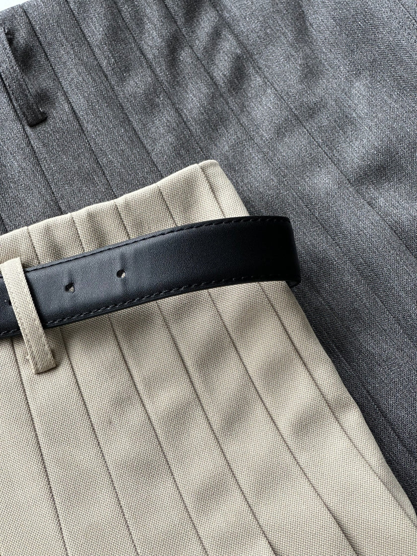 Miu感智性半百褶裙(附皮帶)-卡其