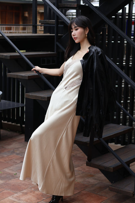 夜色流光蕾絲緞面洋裝-杏