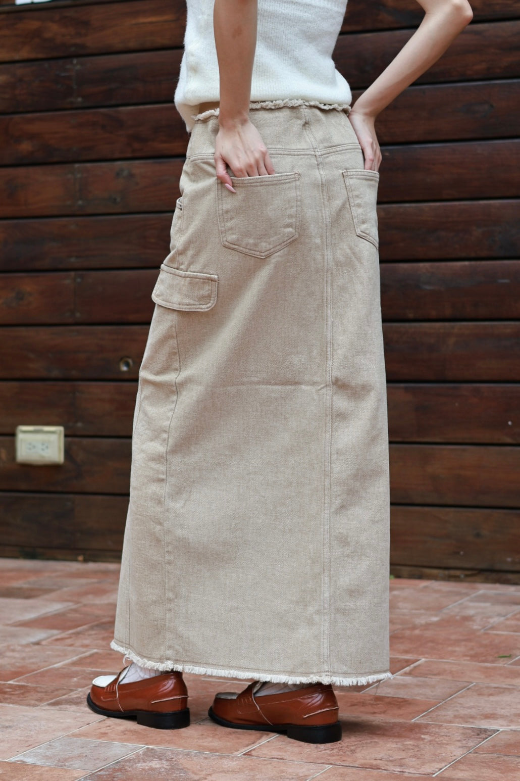 工裝雙釦牛仔長裙-奶茶