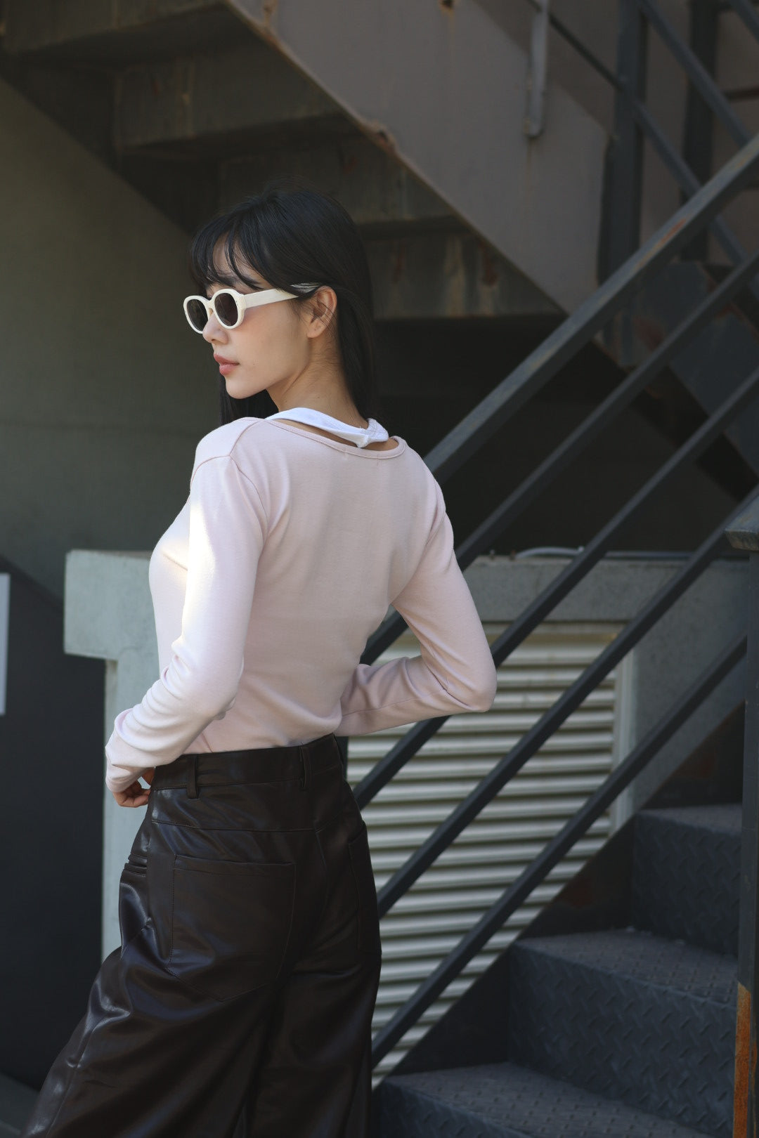 掛脖假兩件基礎上衣-粉