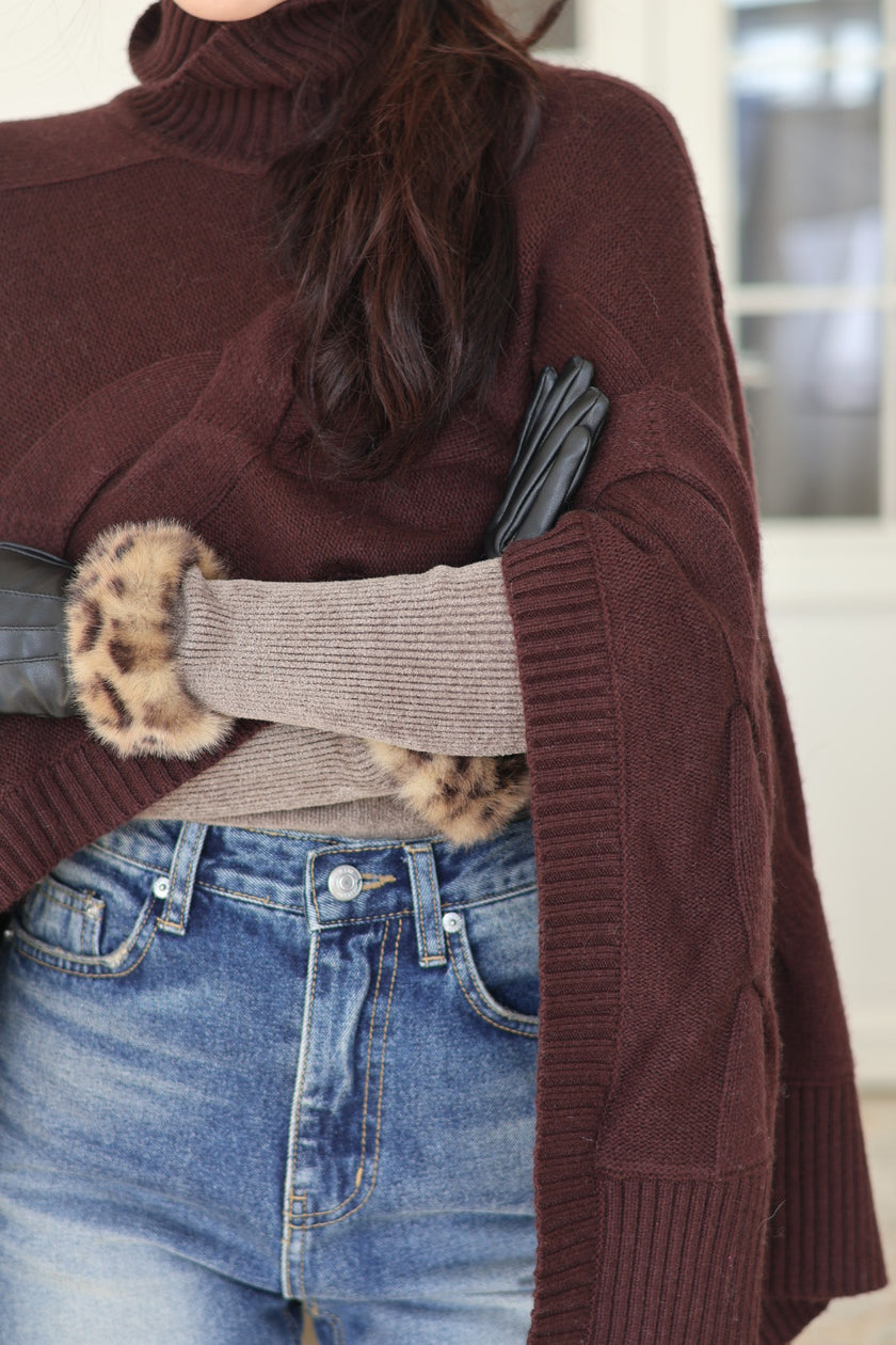 羊絨編織立領斗篷-深咖