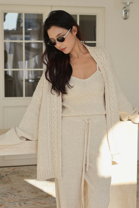 慵懶羊毛針織寬褲-杏