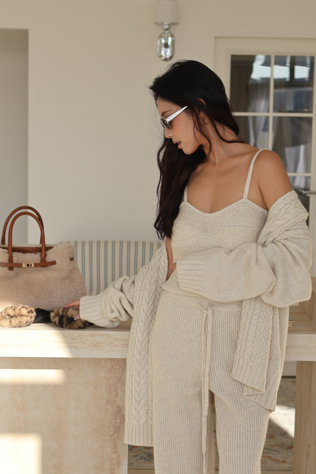 慵懶羊毛針織寬褲-杏