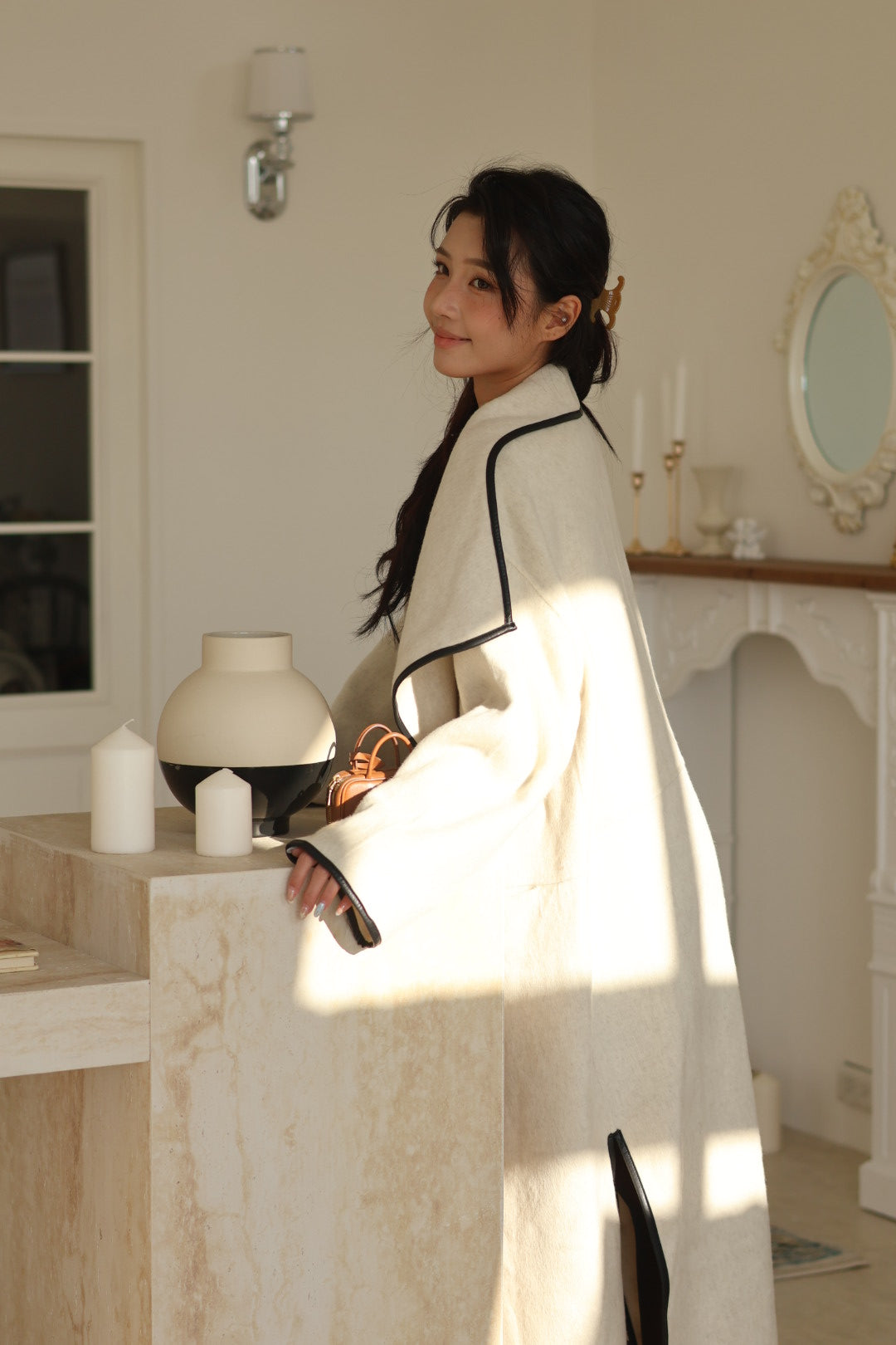 靜奢羊毛滾邊長大衣-杏灰