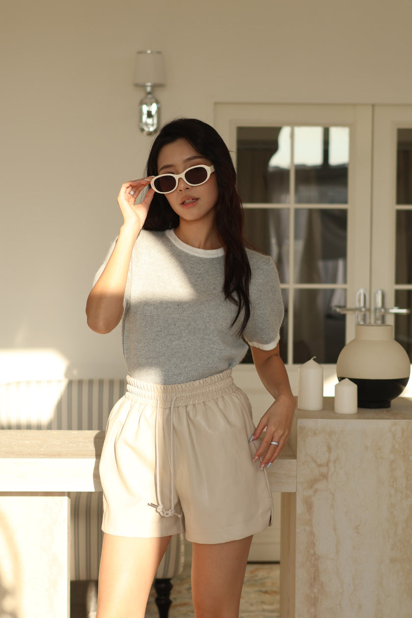 復古鬆緊皮革短褲-杏