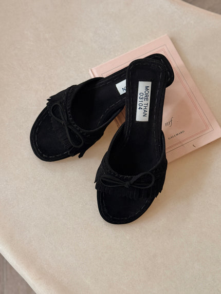 流蘇麂皮半跟鞋-黑