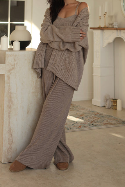 慵懶羊毛針織寬褲-卡其