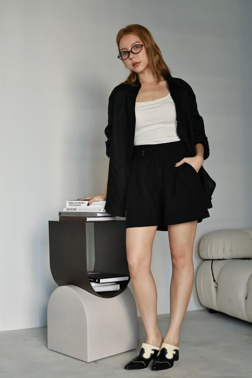 慵懶亞麻雙釦短褲-黑