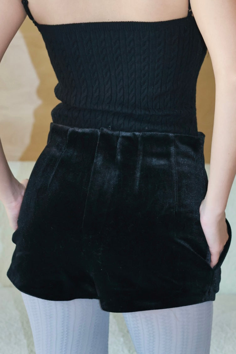 節日高光絲絨短褲-黑