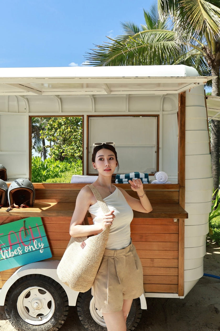 拉菲草皮標肩背包